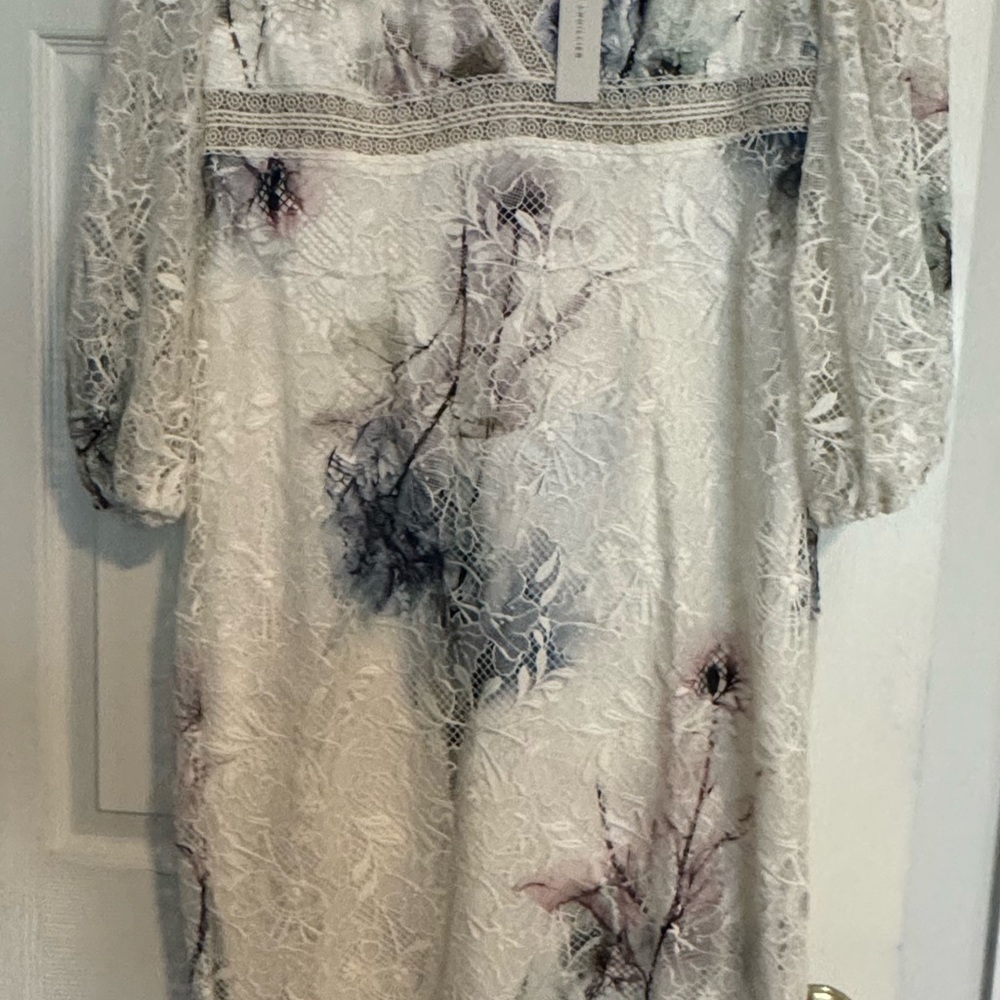 Simply Stunning ML Monique Lhuillier Dress - Picture 5 of 7